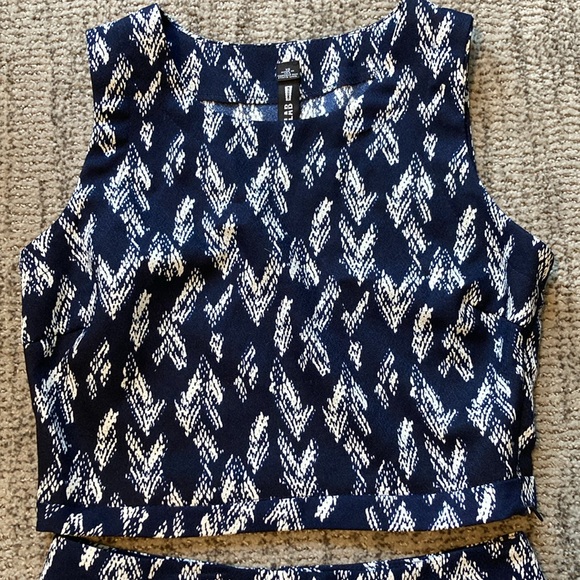 Matching set! - Picture 2 of 4